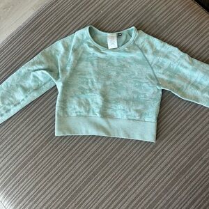 AYBL camo long sleeve crop top/ color is teal